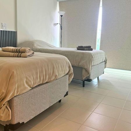 Apartamento Vista Para O Mar E Pe Na Areia 瓜鲁雅 外观 照片