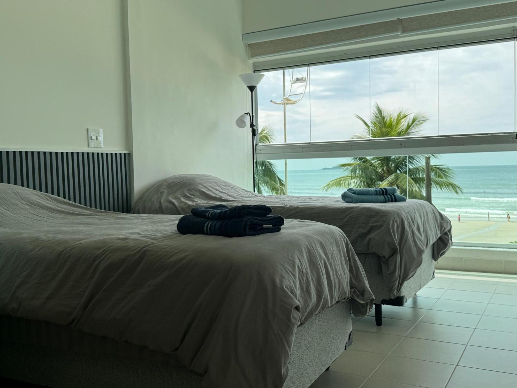 Apartamento Vista Para O Mar E Pe Na Areia 瓜鲁雅 外观 照片