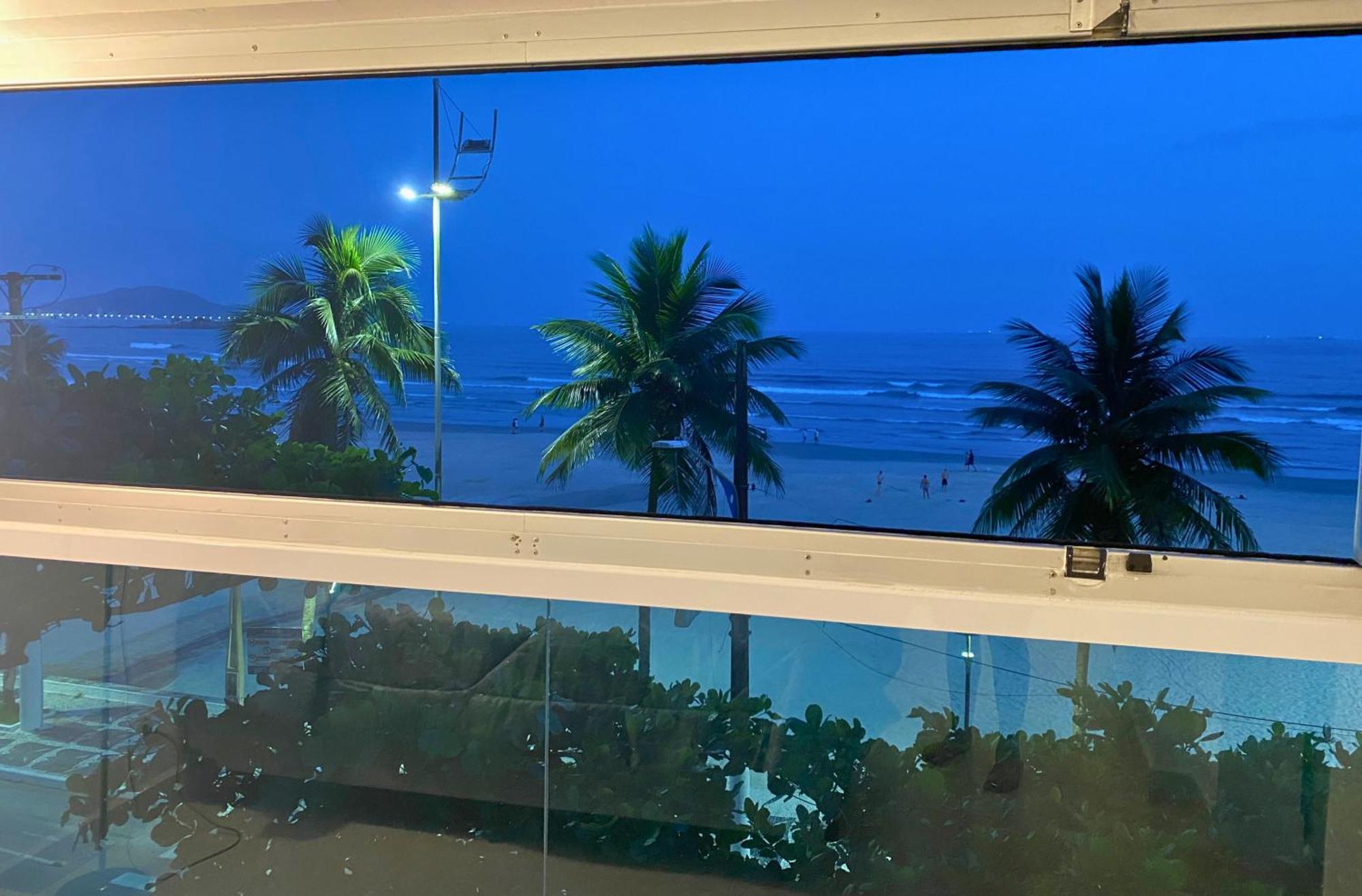 Apartamento Vista Para O Mar E Pe Na Areia 瓜鲁雅 外观 照片